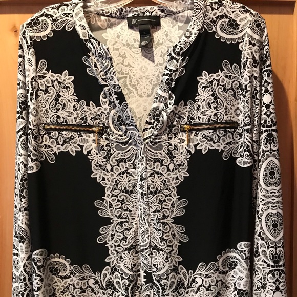 INC International Concepts Tops - 🎃 SALE INC Long Sleeved Black White Blouse NWOT INC International Concepts Tops - 🎃 SALE INC Long Sleeved Black White Blouse NWOT